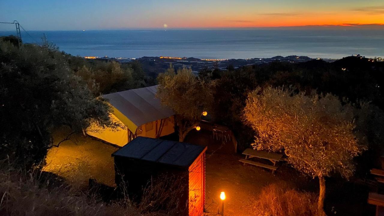 Campo Agave Luxury Tents Sayalonga Екстер'єр фото